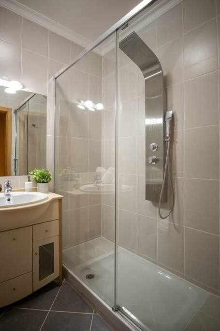 Modern 3Br Apt W/ Lg Terrace, Bbq, Ac & Parking Tavira Esterno foto